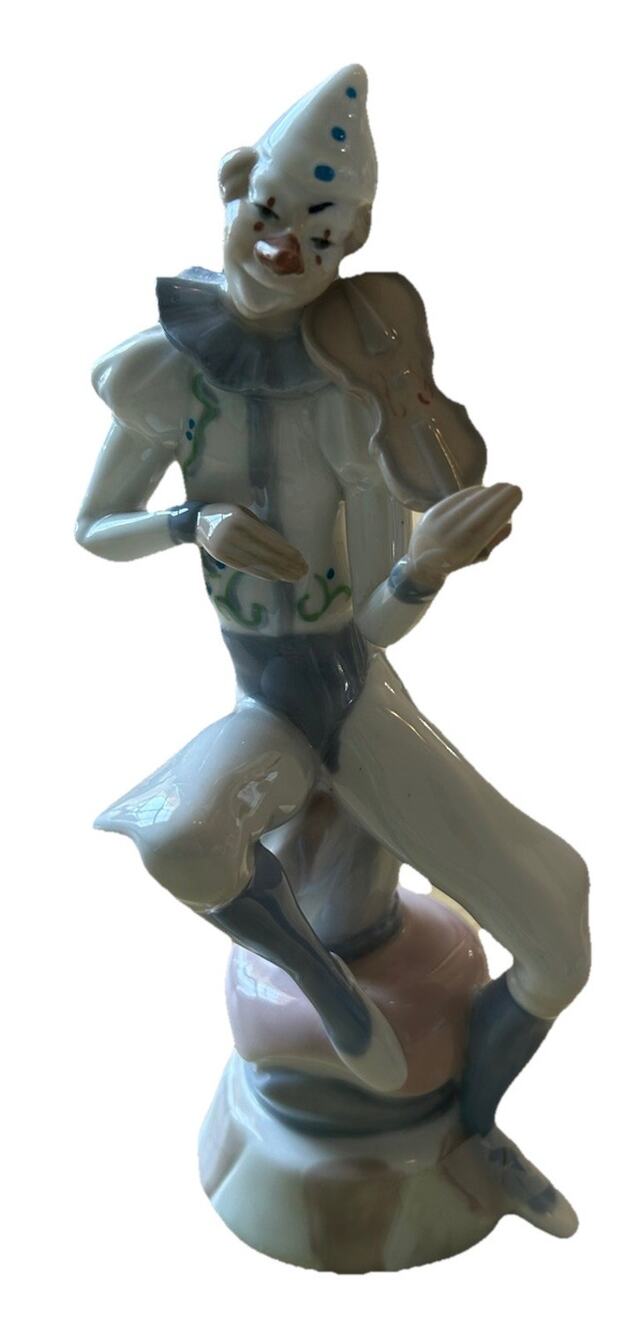 Vintage Casades Porcelain Jester Figurine Clown Playing Violin Music Made Spain